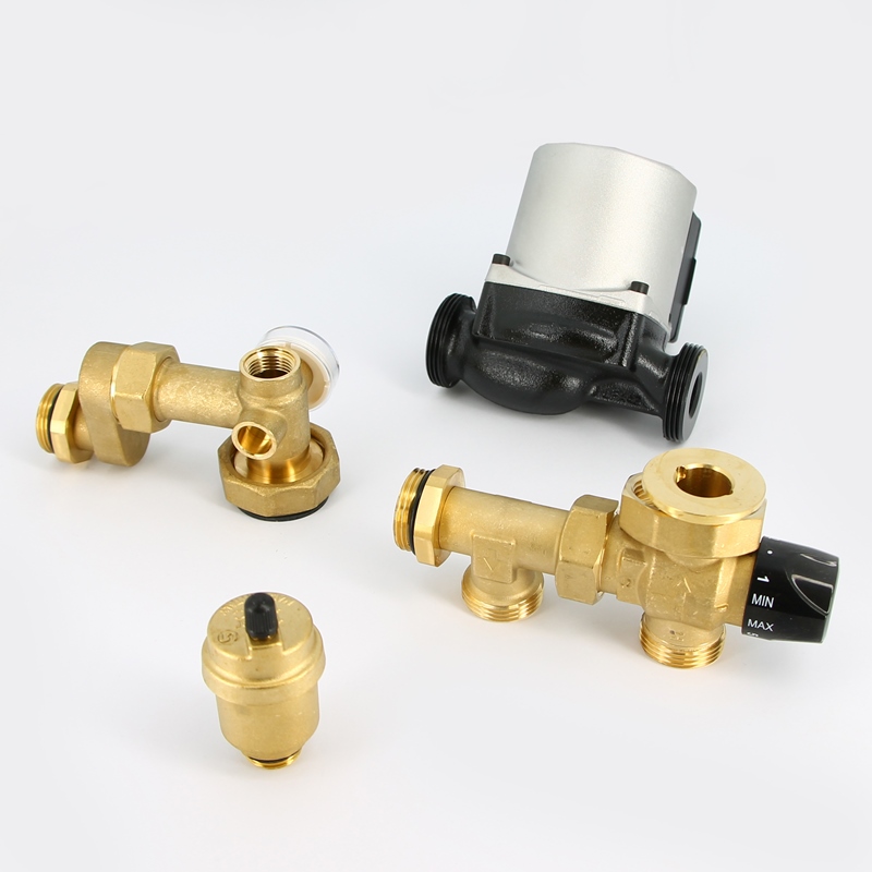 Смесительная группа UNI-FITT SOLOMIX X c эксцентриком НР и насосом GRUNDFOS UPSO 25-65 130