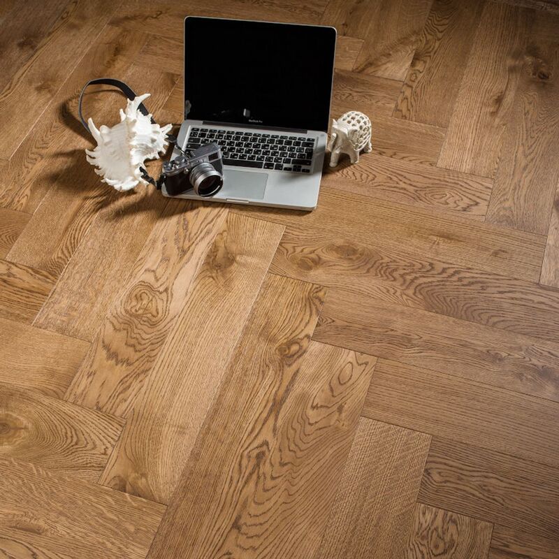 Coswick Английская ёлка 3-х слойная T&G шип-паз (90°) s-1171-3281 Кедр (Порода: Дуб)