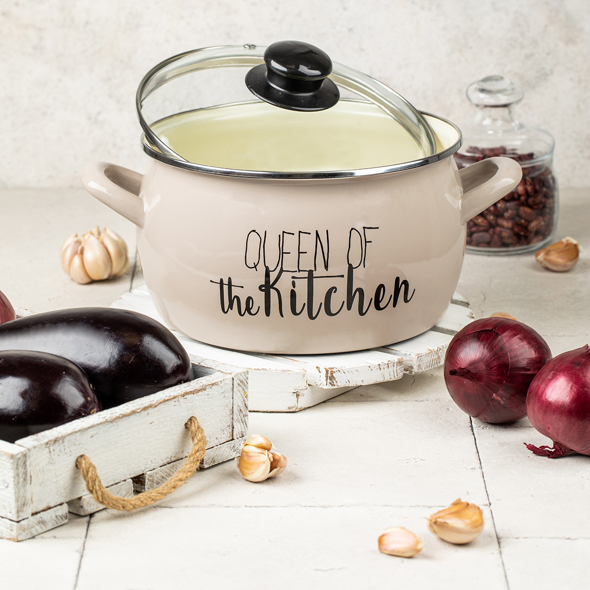 Кастрюля эмалиров. "queen of kitchen" 2,2 л, 16 см стекл. крышка (1/4) "metrot"