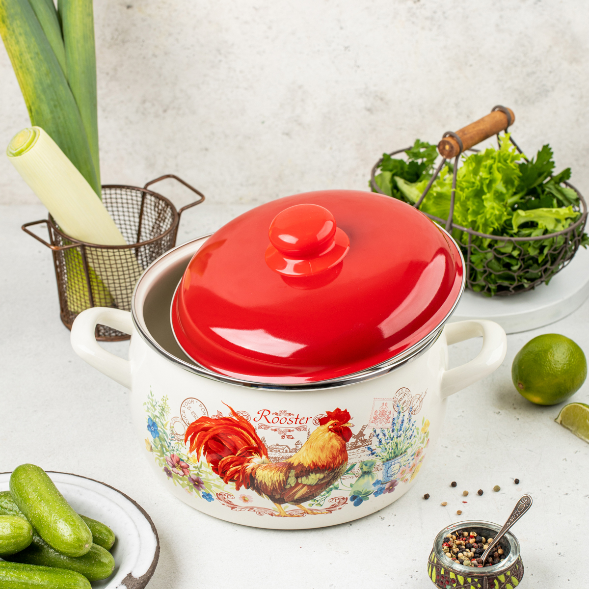 Кастрюля эмалиров. "золотой петушок" 3 л, 18 см металл. крышка (1/6) "metrot"