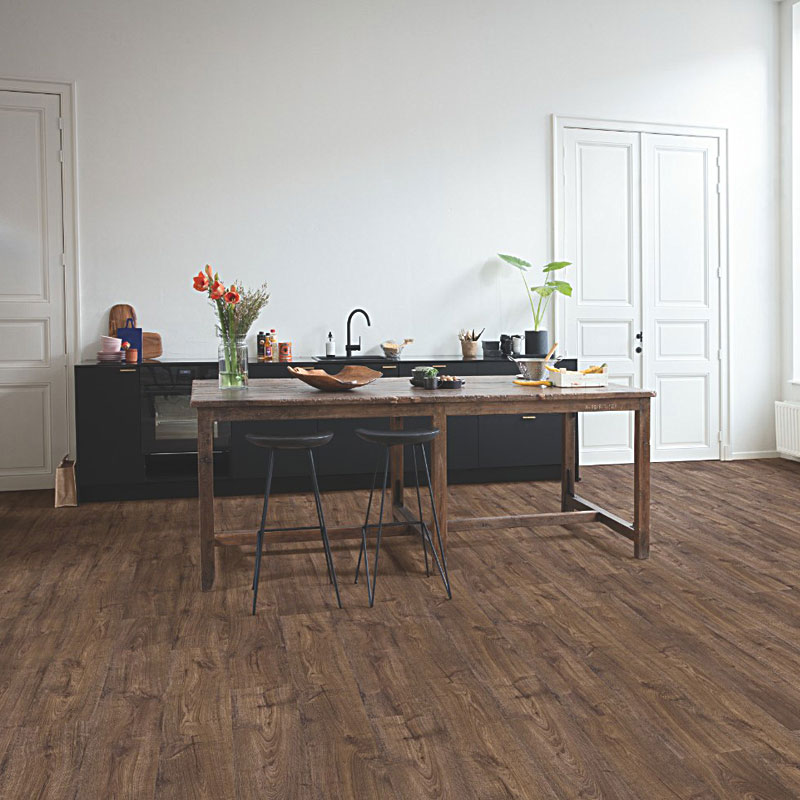 ПВХ-плитка Quick-Step QS LIVYN Pulse Glue Plus PUGP 40199 Дуб осенний шоколадный