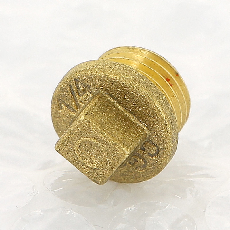 Заглушка резьбовая (НР) 1/4" с квадратом латунь UNI-FITT