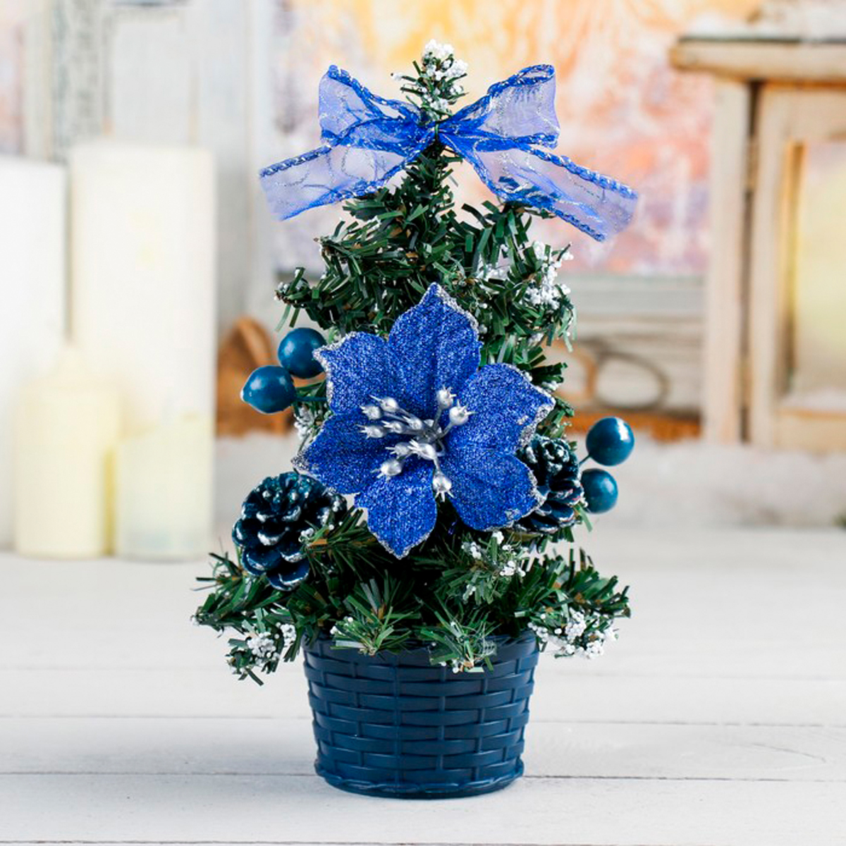 Ель декор. 20 см (зеленая, украшения синие) "зимнее волшебство" 538795