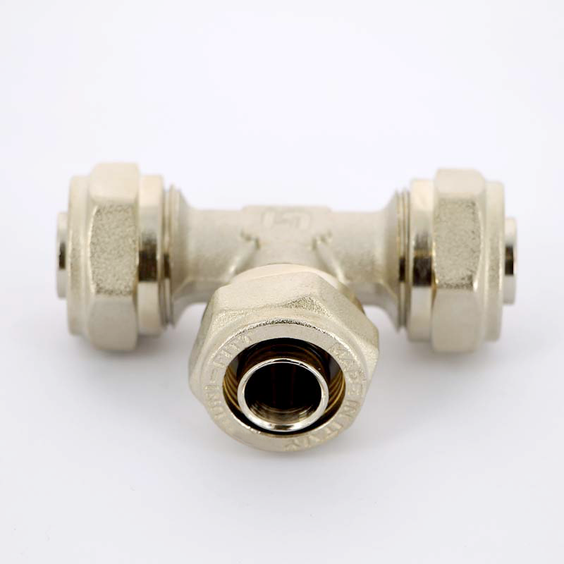 Тройник обжимной 16 х 16 х 16 UNI-FITT для м/п труб