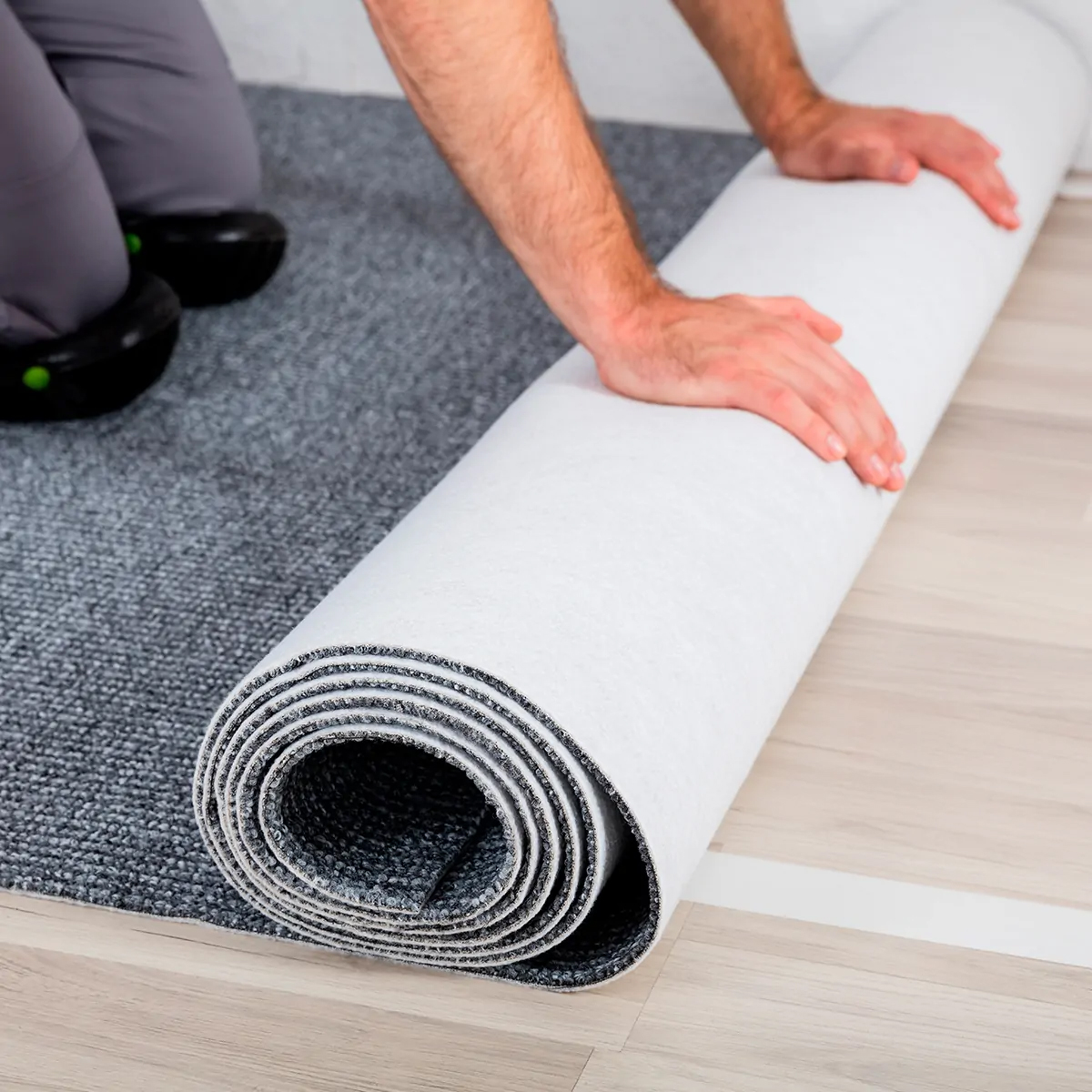 Лента клейкая двусторонняя 50 мм x 10 м (тканевая) (1/36) "aviora" 303-006