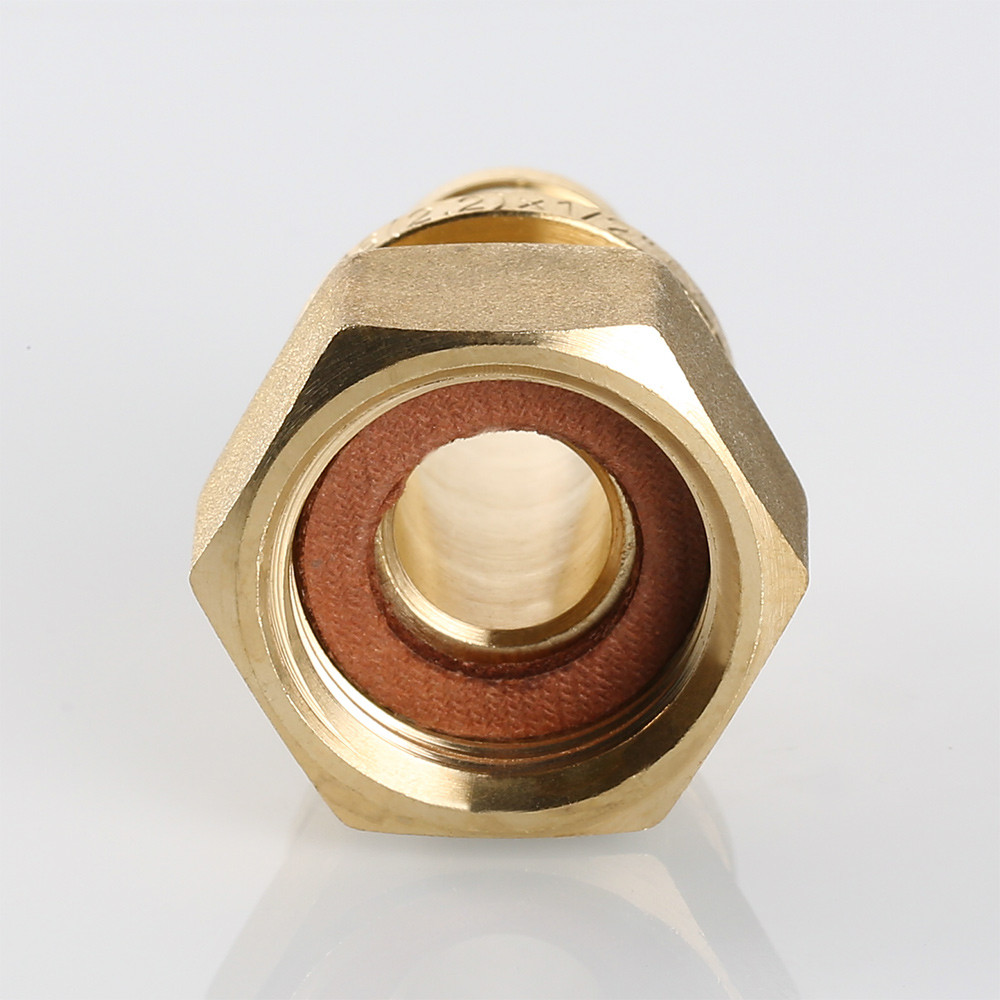 Муфта с накидной гайкой 20 x 1/2" аксиальная для труб PE-X VALTEC