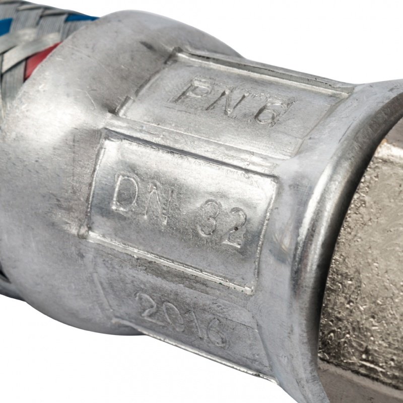 Гибкая подводка для воды ВР 1"1/4 х ВР 1"1/4 STOUT - 800 мм