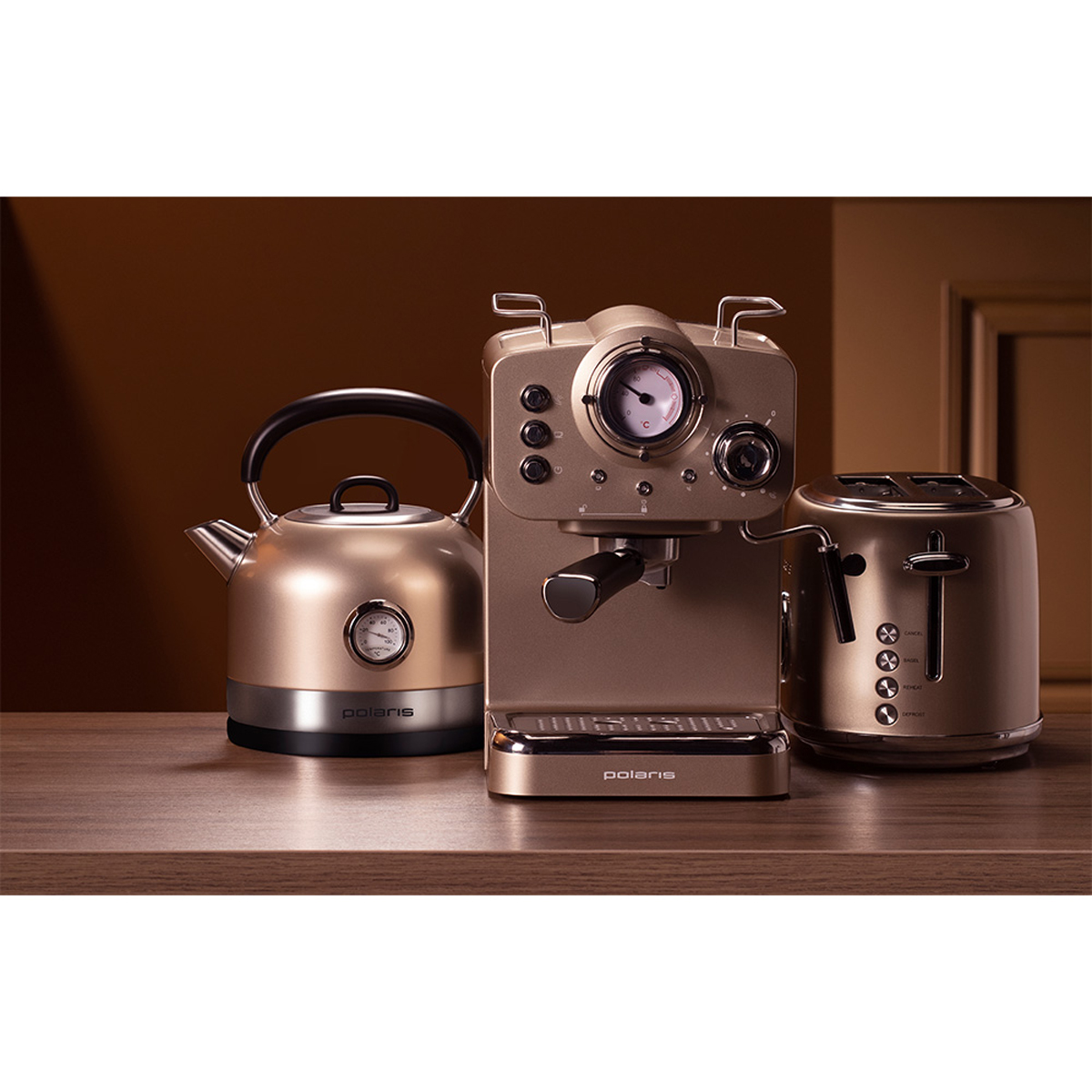 Кофеварка рожковая pcm 1532e "champagne" 1100 вт (1/2) "polaris"