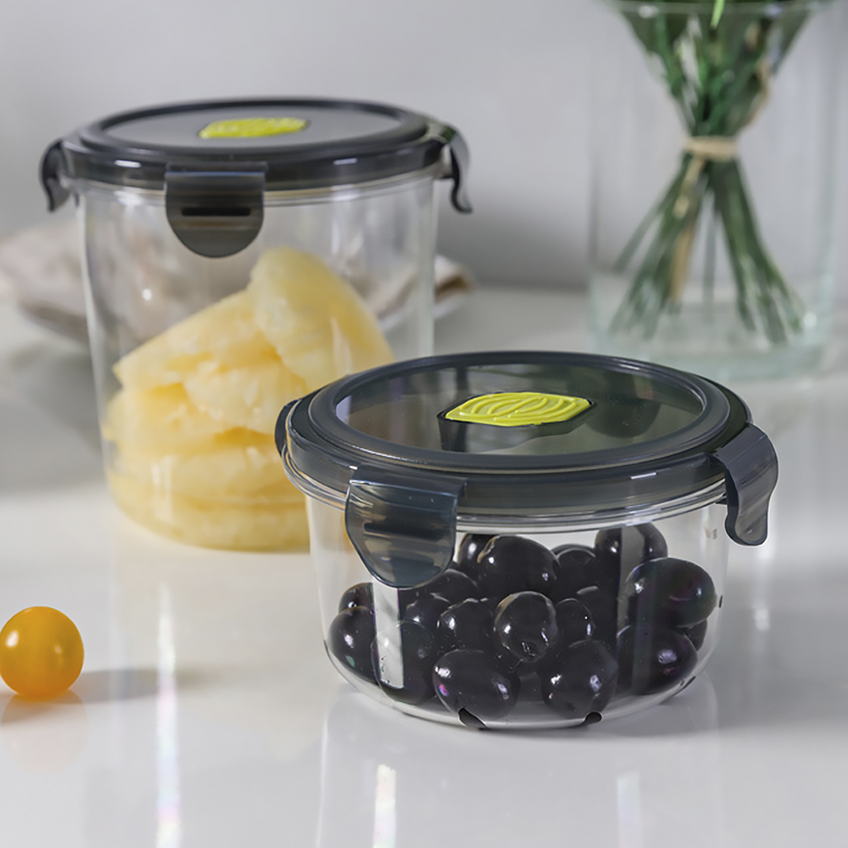 Контейнер для продуктов с клапаном "brilliant" 0,6 л круглый (черный) (1/12) "бытпласт"