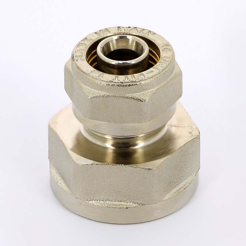 Обжимная муфта ВР 16 х 3/4" UNI-FITT для металлопласта