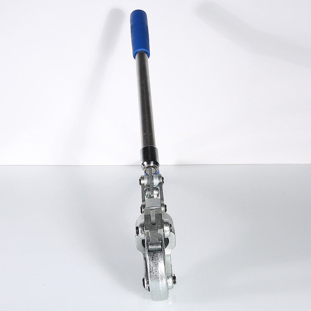 Клещи для пресс устройств с комплектом насадок VALTEC