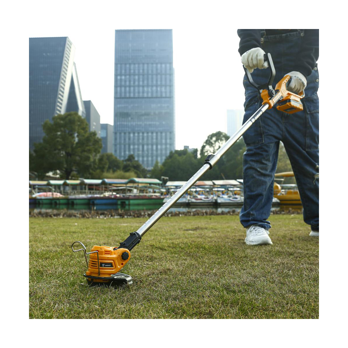 Триммер аккум. dktr21 (аккум. 2 шт.) (1) "deko" 063-4239