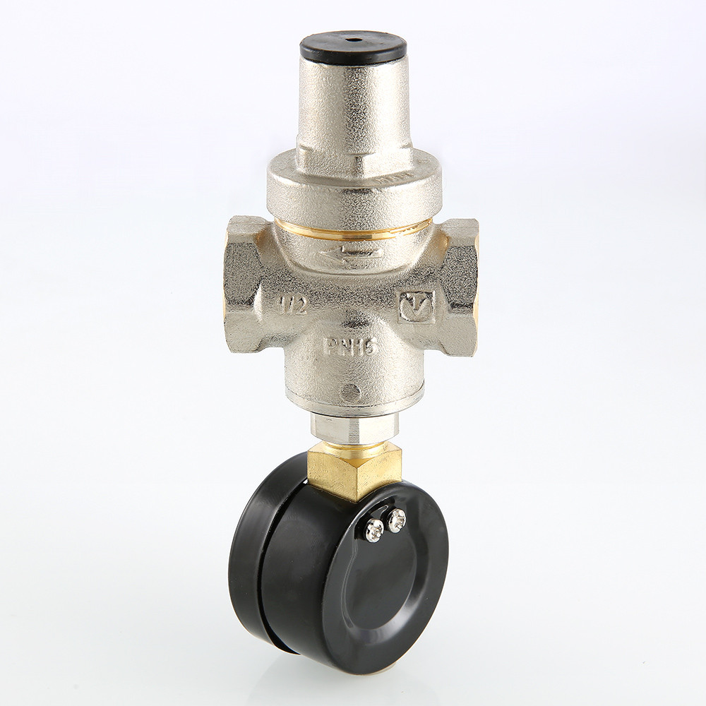 Редуктор давления 1 1/2" ВВ поршневой с манометром VALTEC