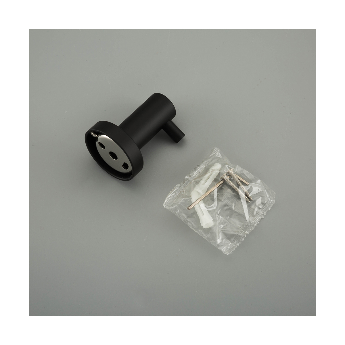 Крючок f30205, черный (1/40/80) "frap"