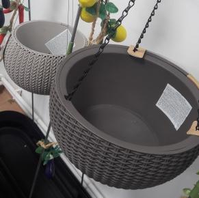 Подвесное кашпо под ротанг (Keter Rattan Hanging) мокко