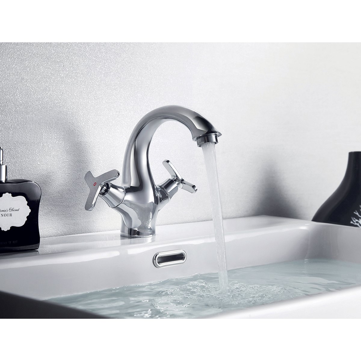 Смеситель для умывальника  rs40-61  монолитный, двухвентильный (1/12) "rossinka"