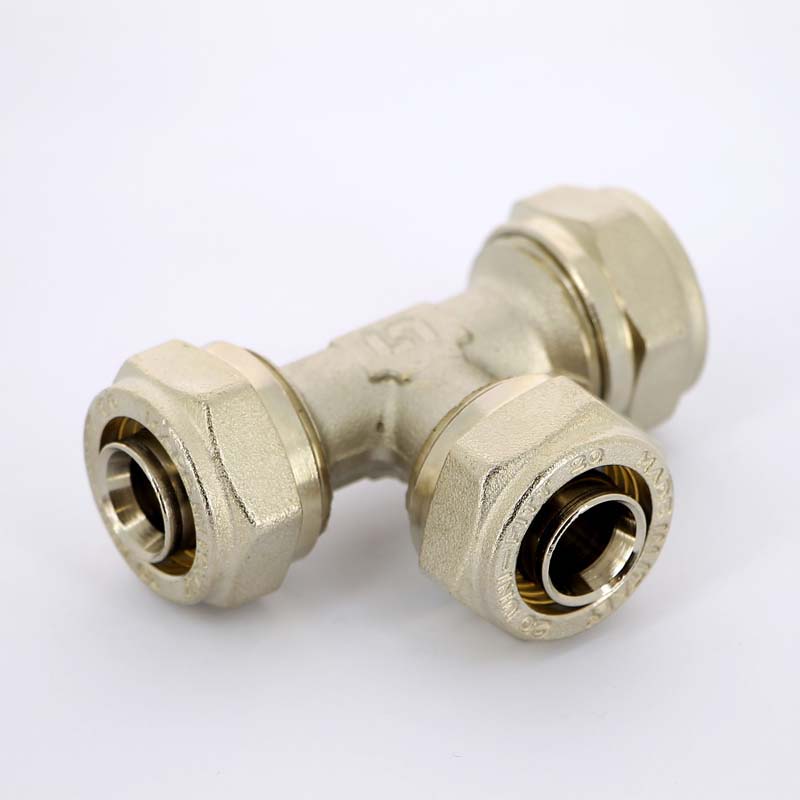 Тройник обжимной 20 х 20 х 20 UNI-FITT для м/п труб