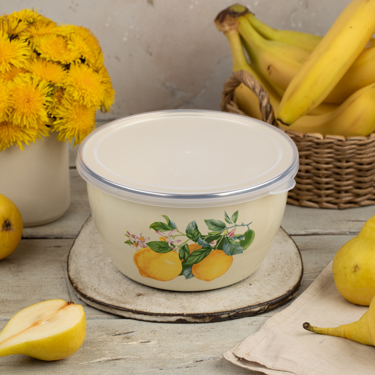 Миска эмалиров. "лимоны" 1,1 л, 14 см пласт. крышка (1/4) "metrot"