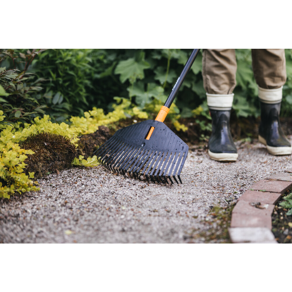 Черенок универсальный "solid" (1/10) "fiskars" 1014913