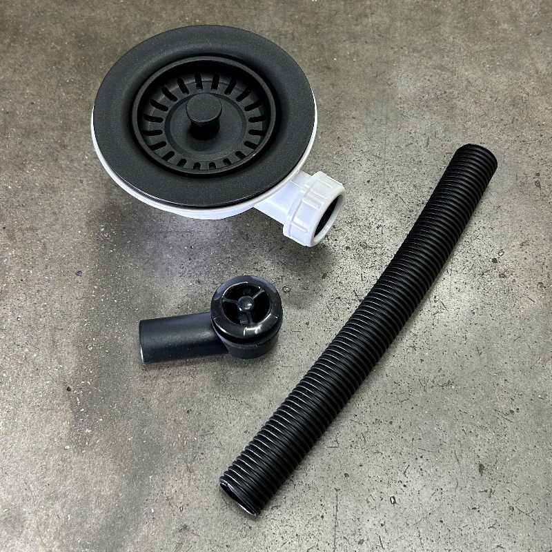 Слив-перелив McALPINE для раковины L=235 х 25 мм, кр.отв., 113 мм реш.(металл), вых. 1 1/2"