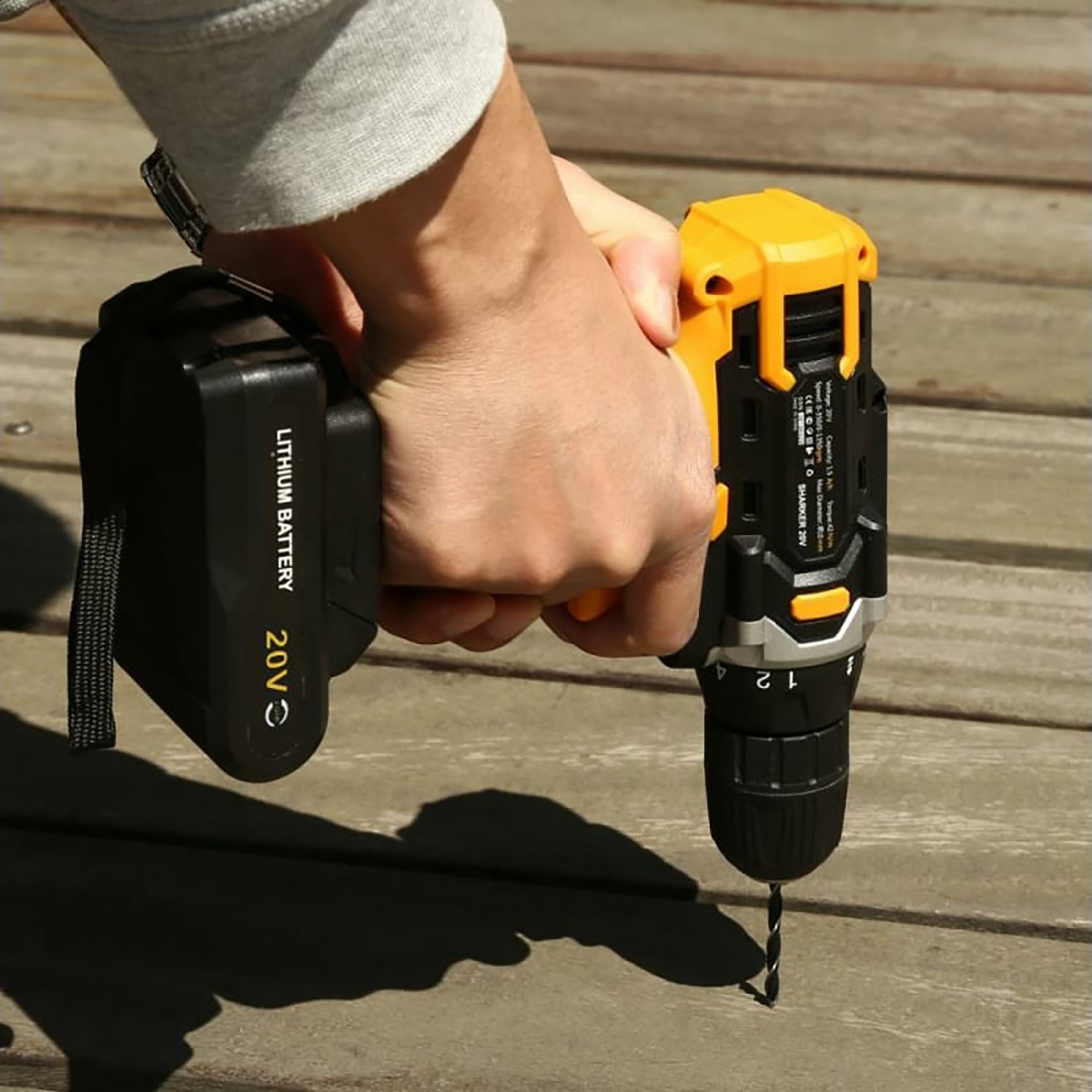 Дрель-шуруповерт аккум. dkcd20fu-li с набором инструм. 63 предм., 2 аккум. (1) "deko" 063-4175