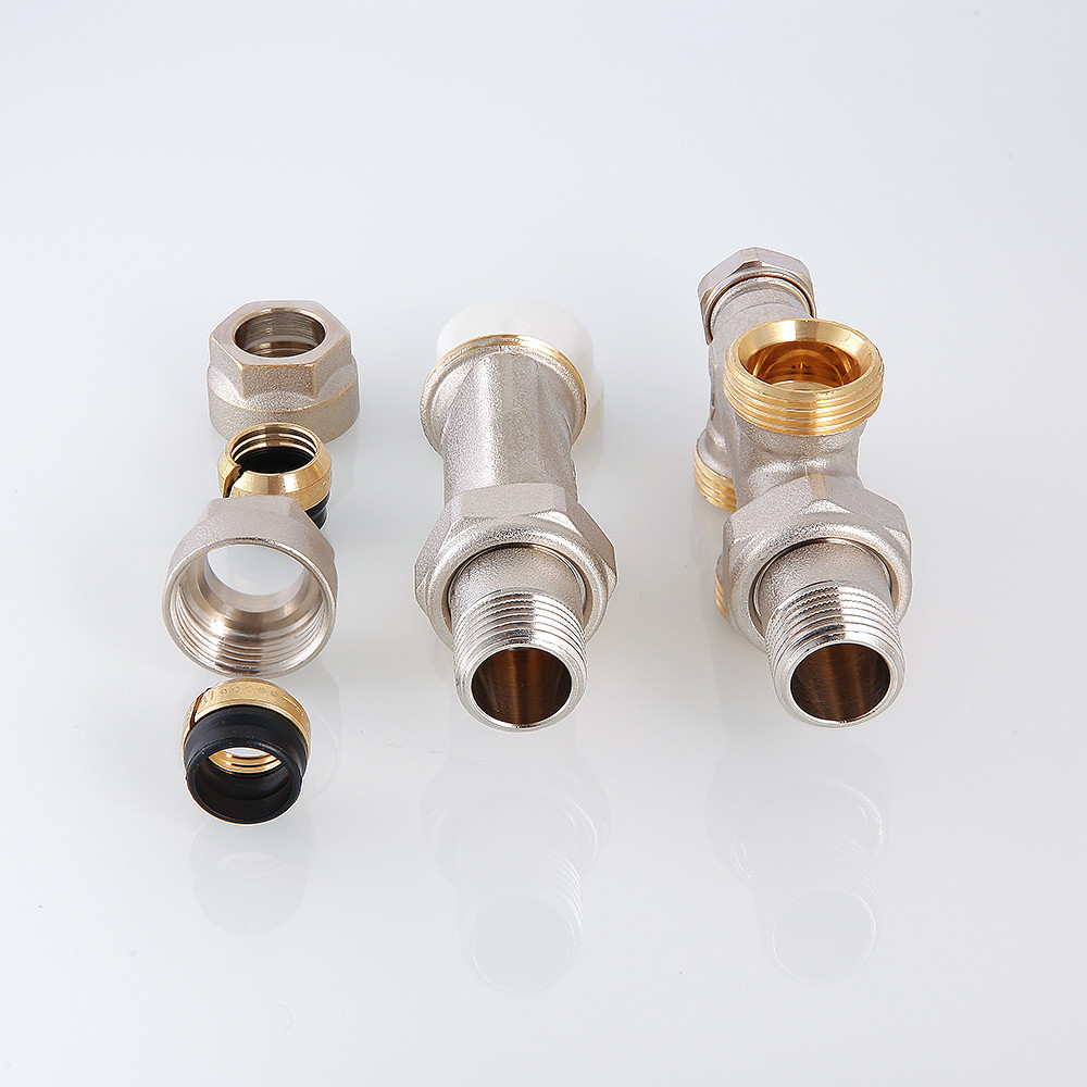 Узел регулирующий угловой НР 1/2" х 100 % х 3/4 ЕК для подключения радиатора VALTEC