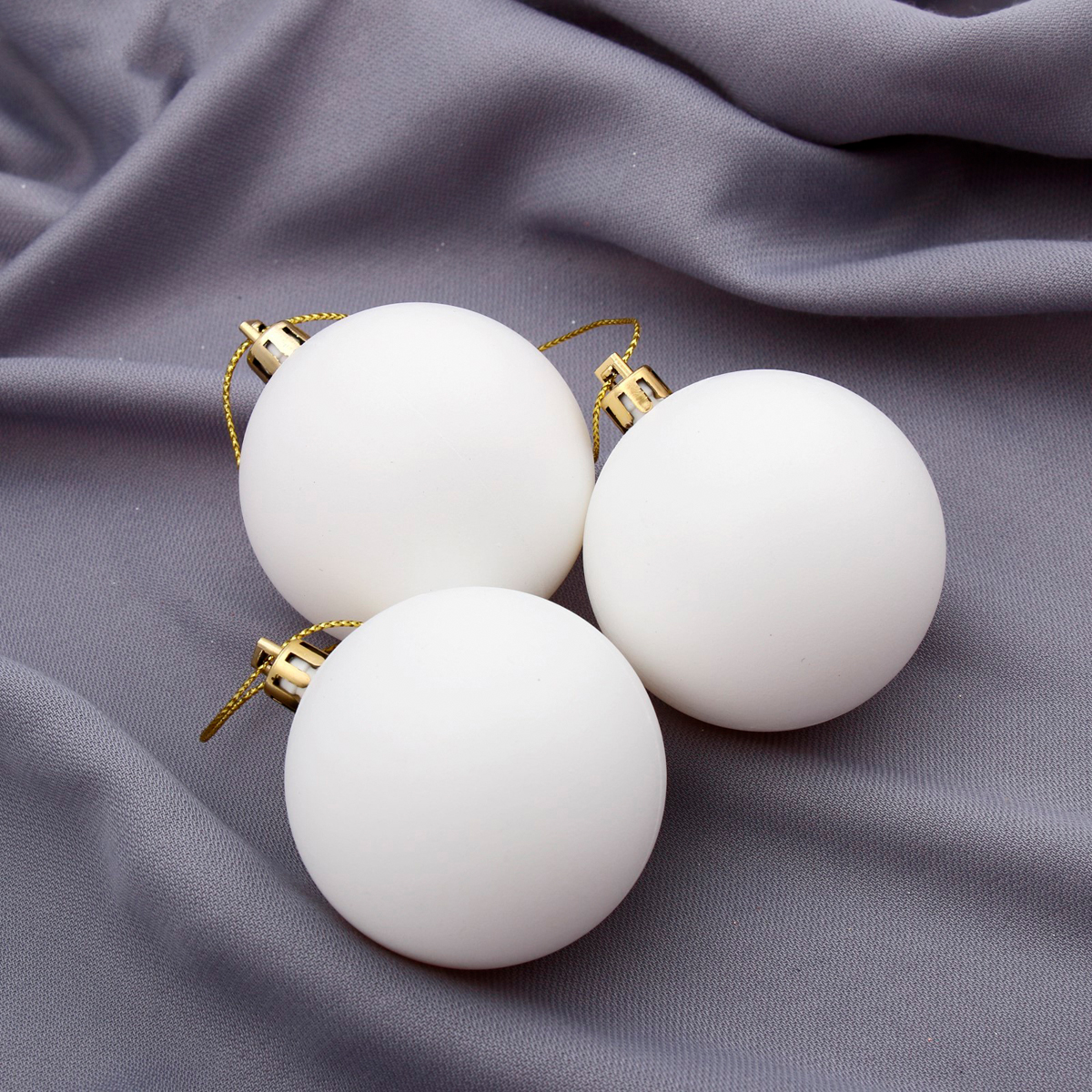 Шары новогодние d-5,5 см (набор 3 шт.) матовый белый "зимнее волшебство" 4298864