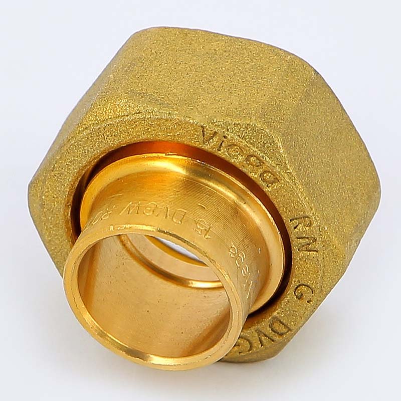 Муфта 15 x 3/4" с накидной гайкой ВР плоская прокладка VIEGA пайка