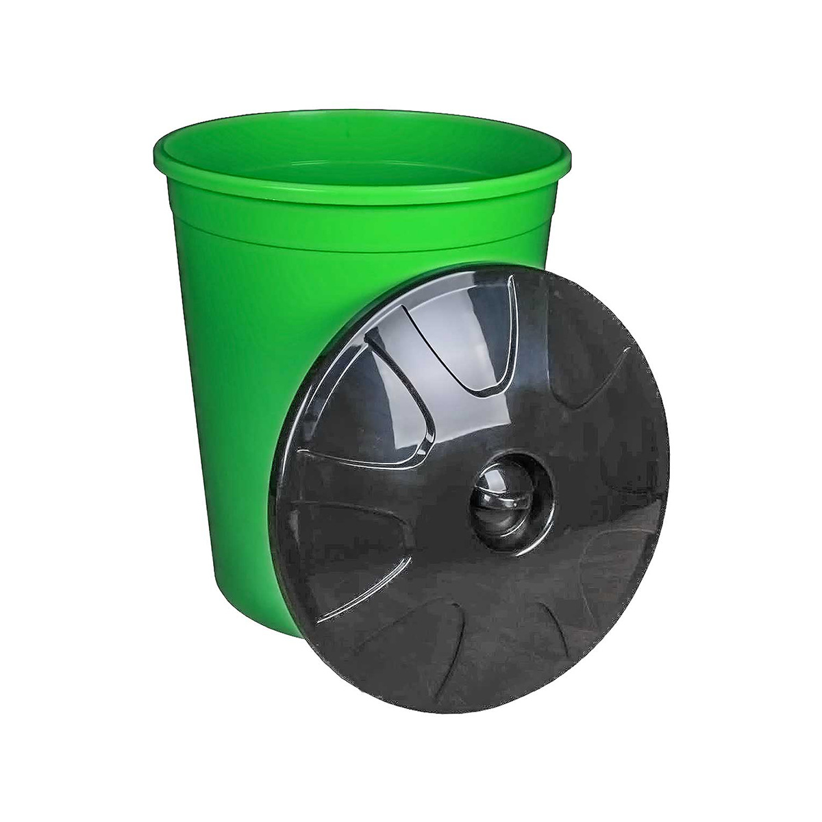 Бак пласт. с крышкой 225 л (зелен.) (1/3) "альтернатива" м4671