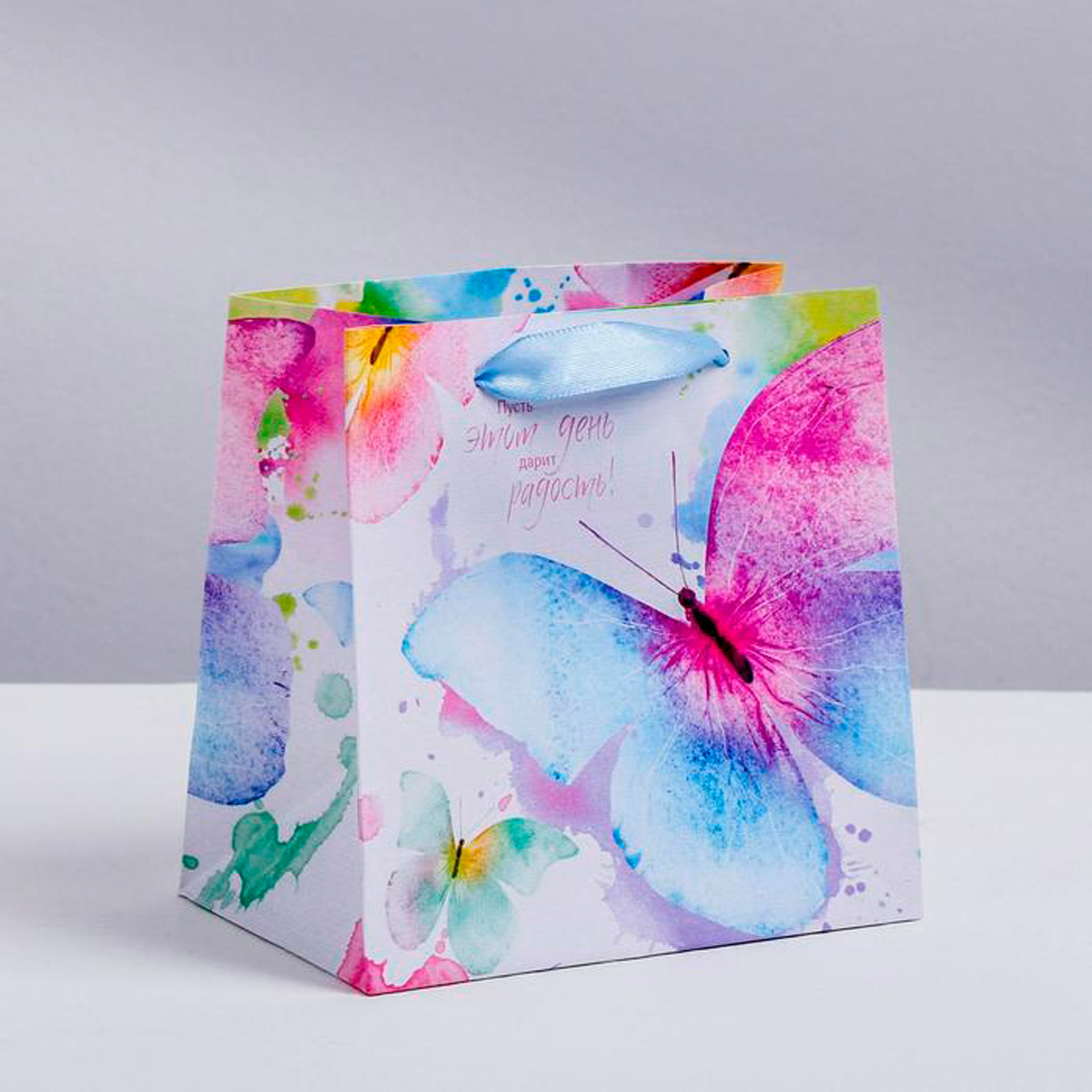 Пакет подарочный ламинир. "нежность бабочки" 22*22*11 см (1/500) "дарите счастье" 3680975