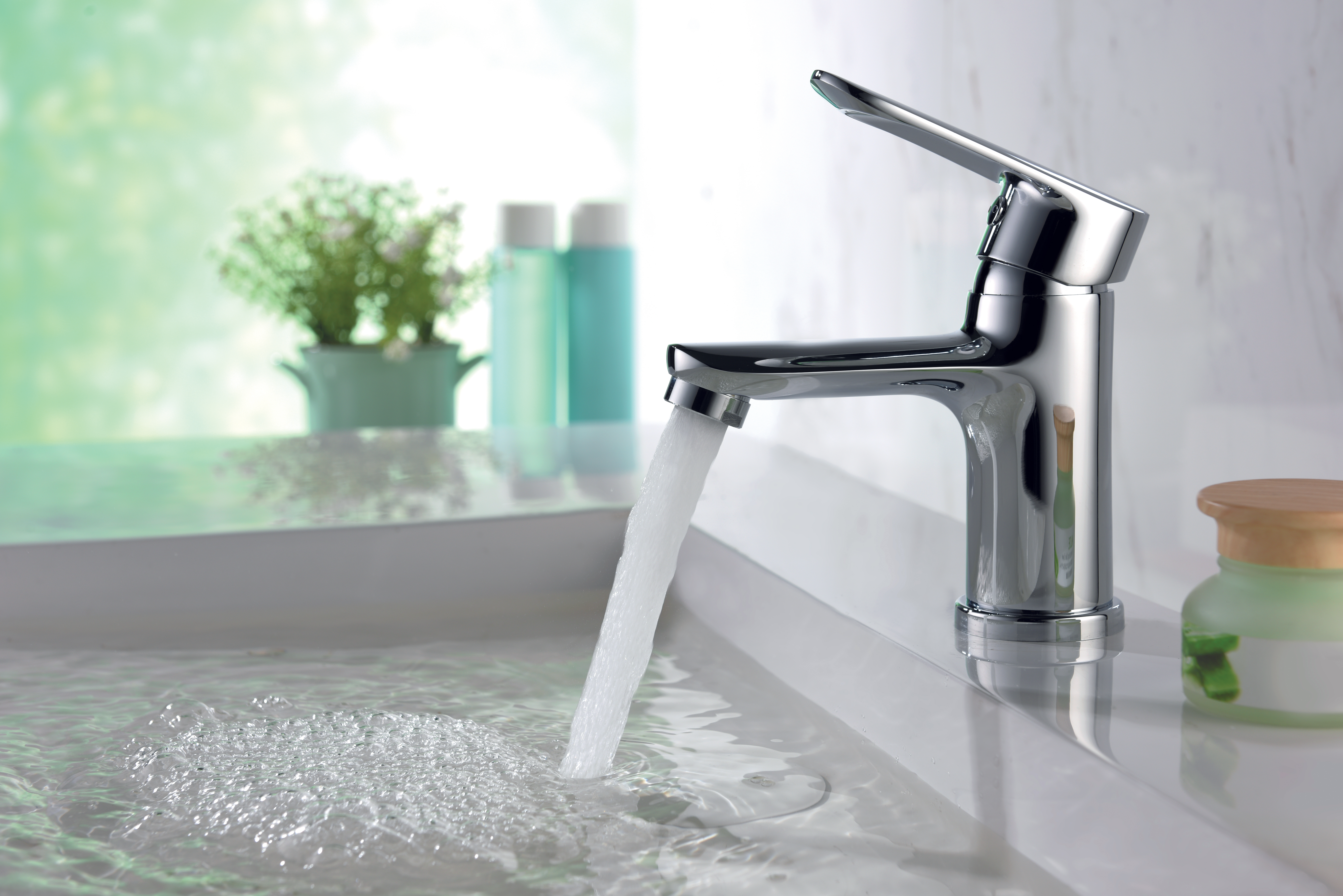 Смеситель для умывальника  rs32-11  монолитный (1/12) "rossinka"