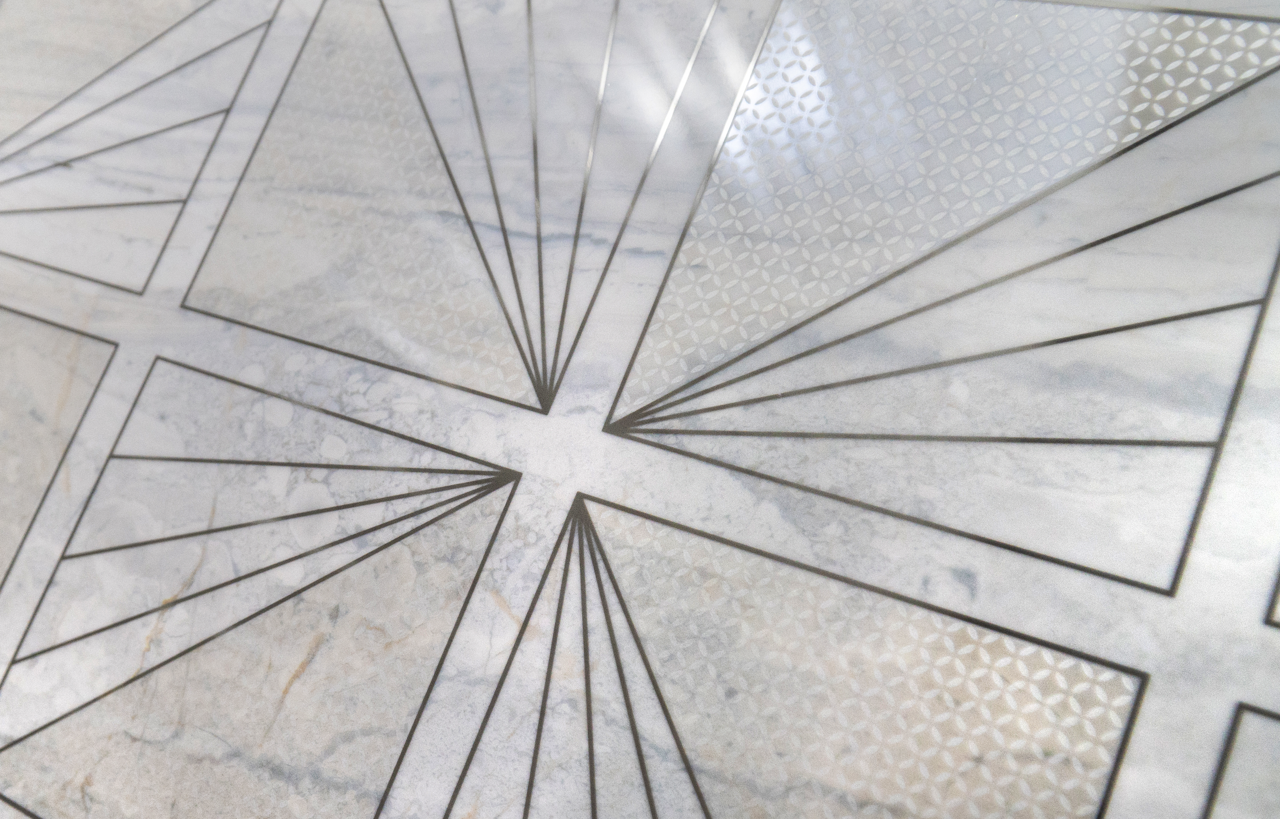 Moon светло-серый 25x75