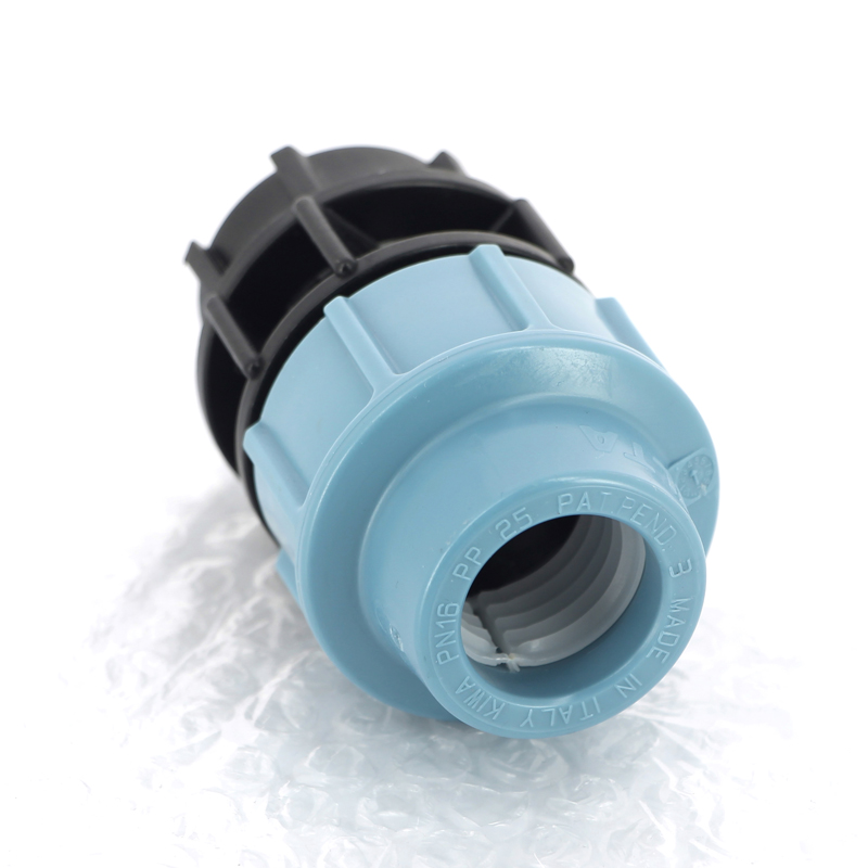 Муфта обжимная ВР 25 x 3/4" для водопроводных ПНД труб UNIDELTA