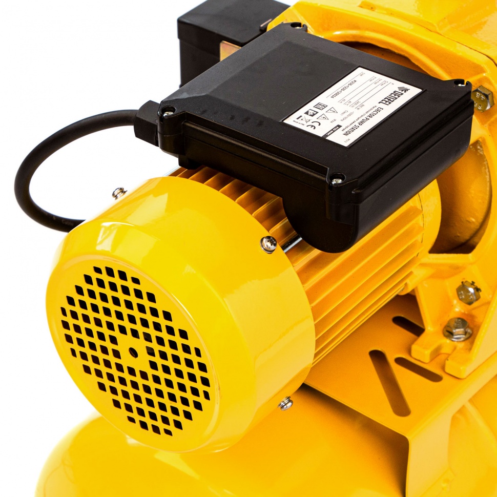 Насосная станция эжекторная PSD800C, 800 Вт, 2400 л/ч, ресивер 24 л, всасывание 20 м Denzel (97212)