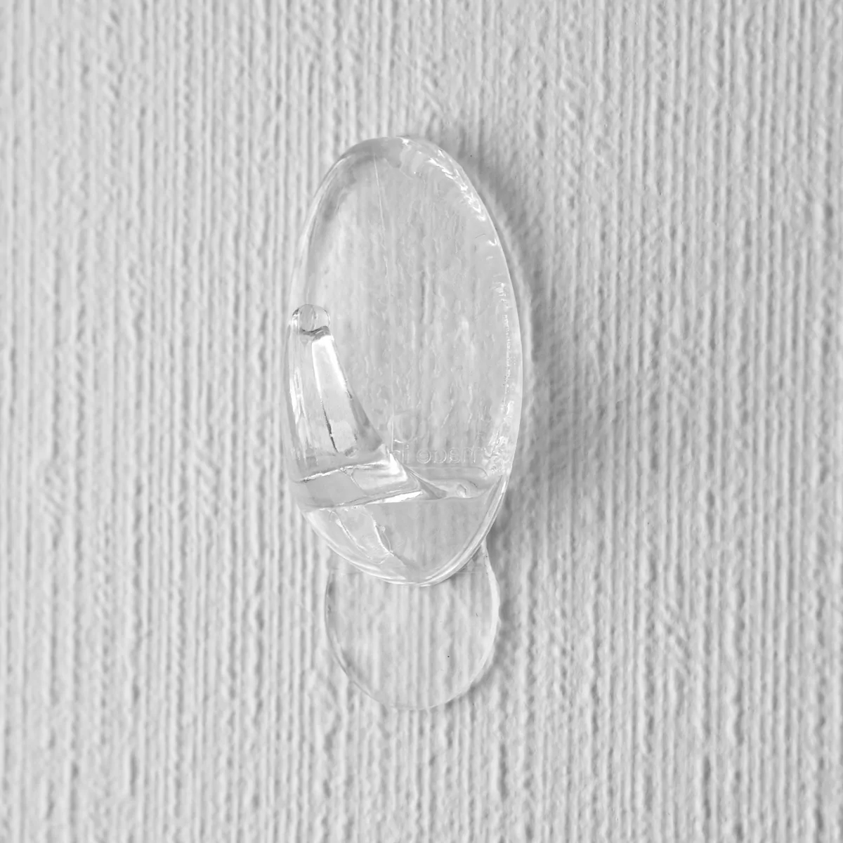 Крючки самокл. 3*5 см (набор 2 шт. + полоски 4 шт.) пласт. до 2 кг (1/20) "aviora" 302-205