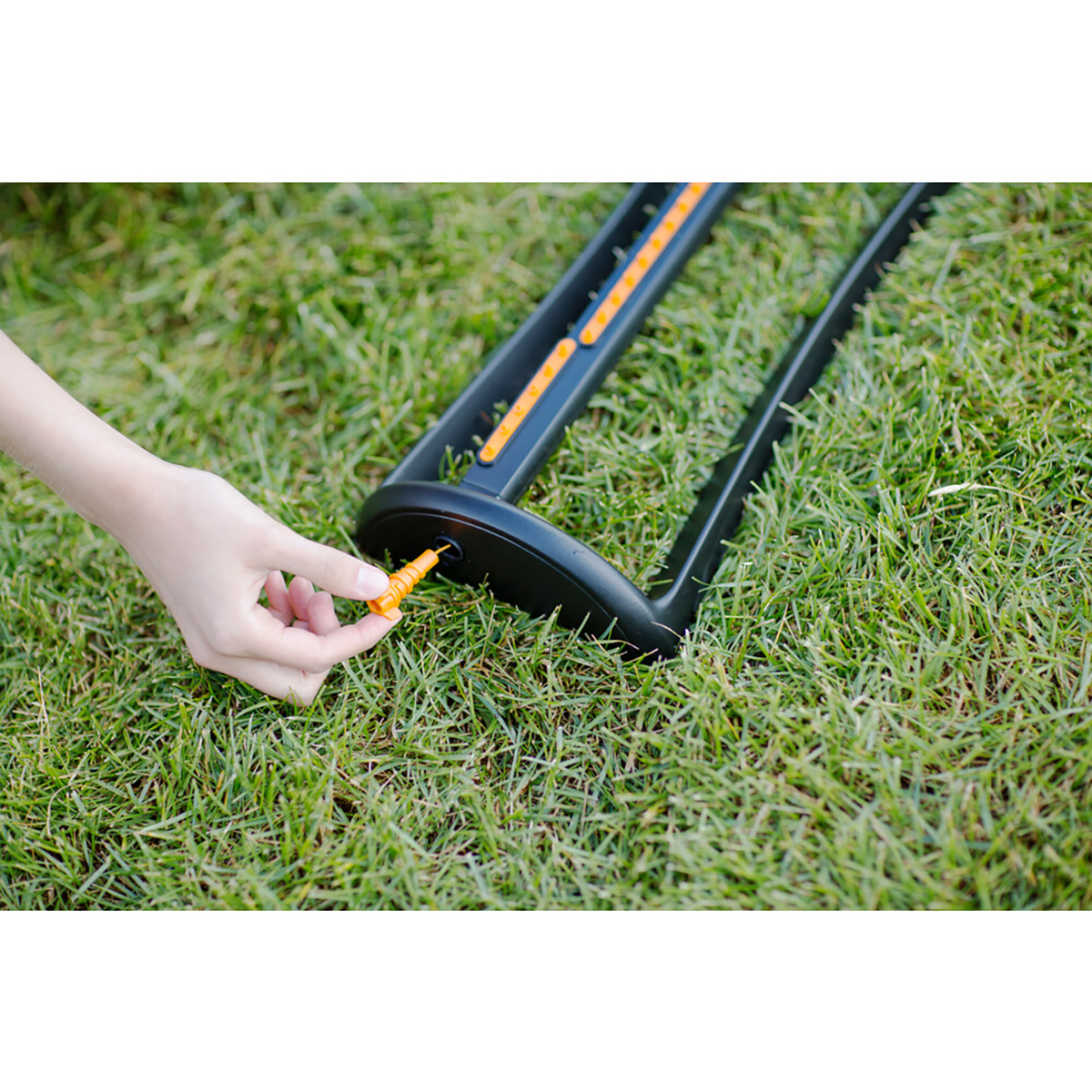 Дождеватель водосберегающий металлич., 20 форсунок (1/6) "fiskars" 1023661