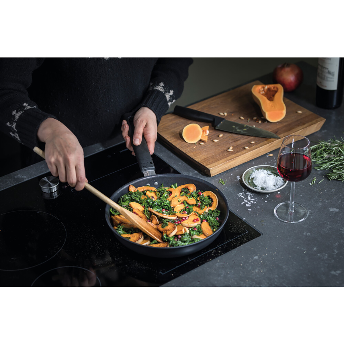 Сковорода антипригарн. "hard face" 28 см (1/6) "fiskars" 1052224