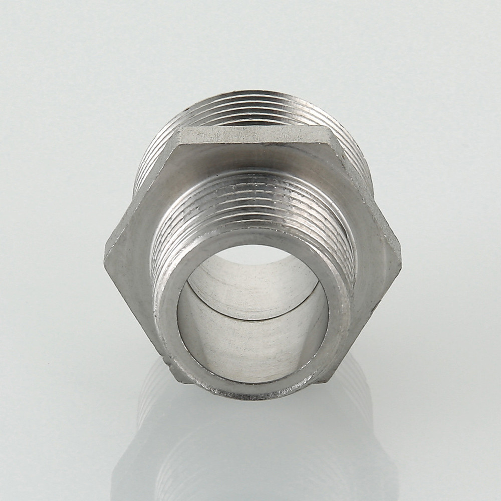 Ниппель переходной резьбовой 1/2" х 3/4" (НР) из нерж. стали VALTEC (VTi.580.I.0504)