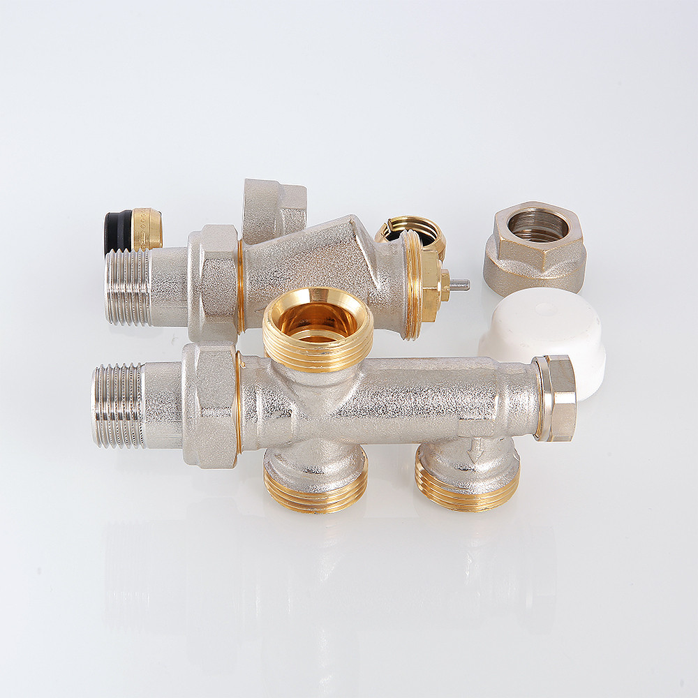 Узел регулирующий угловой НР 1/2" х 100 % х 3/4 ЕК для подключения радиатора VALTEC