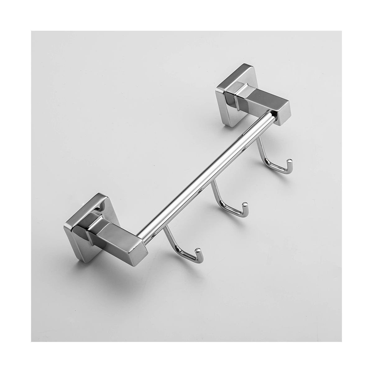 Крючок-вешалка на планке (3 крючка) r15015-3, хром (1/20/40) "frud"