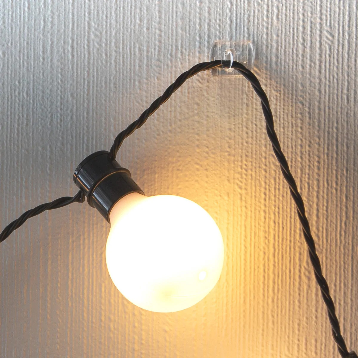 Держатели для проводов и гирлянд самокл. (упак. 20 шт.+полоски 24 шт) (1/60) "aviora" 302-202