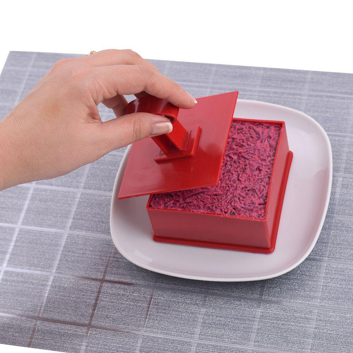 Форма кулинарная "квадрат" пласт. 9,5*9,5*4,5 см с крышкой-прессом (1/12/144) "мультидом" dh8-36