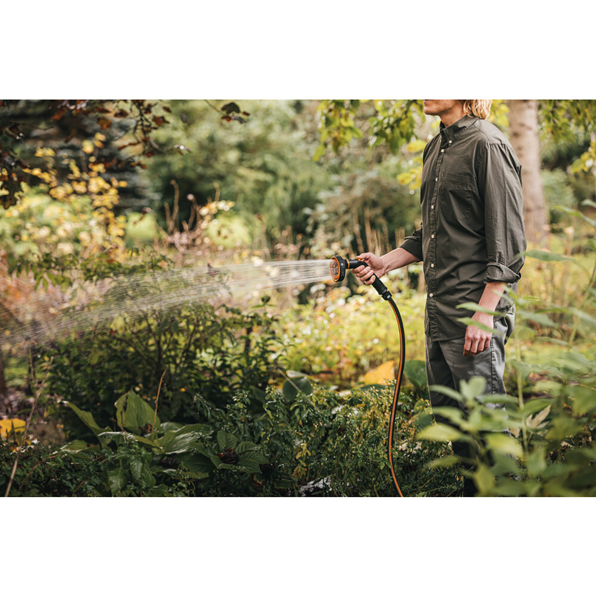 Пистолет-распылитель регулируемый multi  "fibercomp" (1/4) "fiskars" 1054783