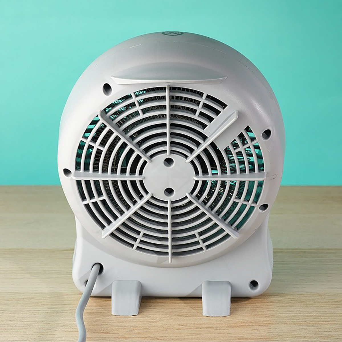 Тепловентилятор настольный спираль t-fh2-b10s-w 2 квт (белый) (1/12) "timberk"