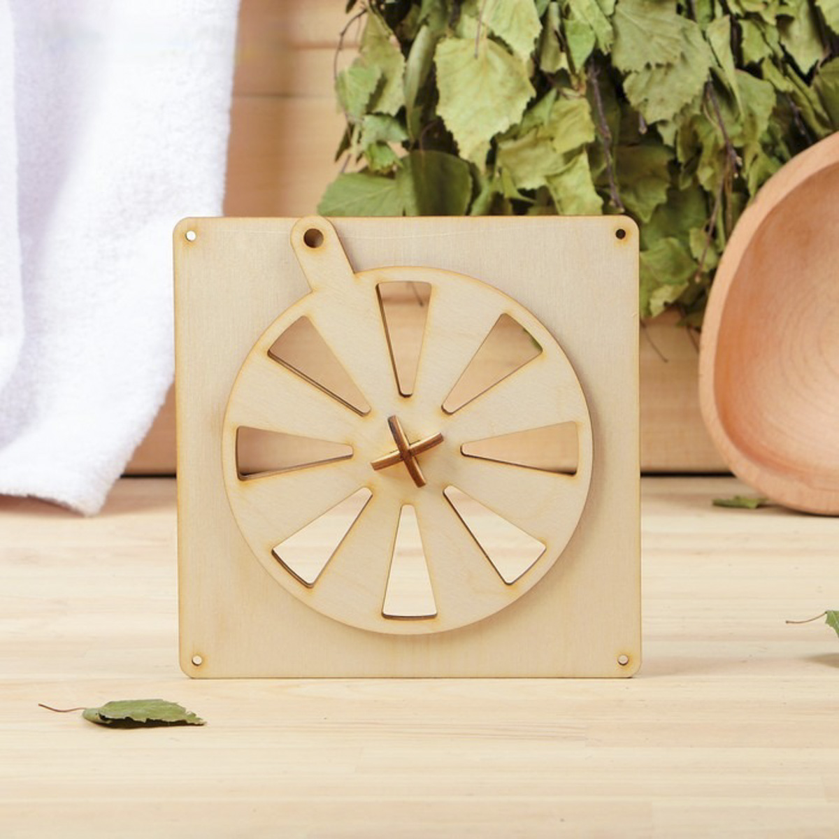 Крышка вентиляционная 13*13 см, дерев. (1/154) "добропаровъ" 3330032