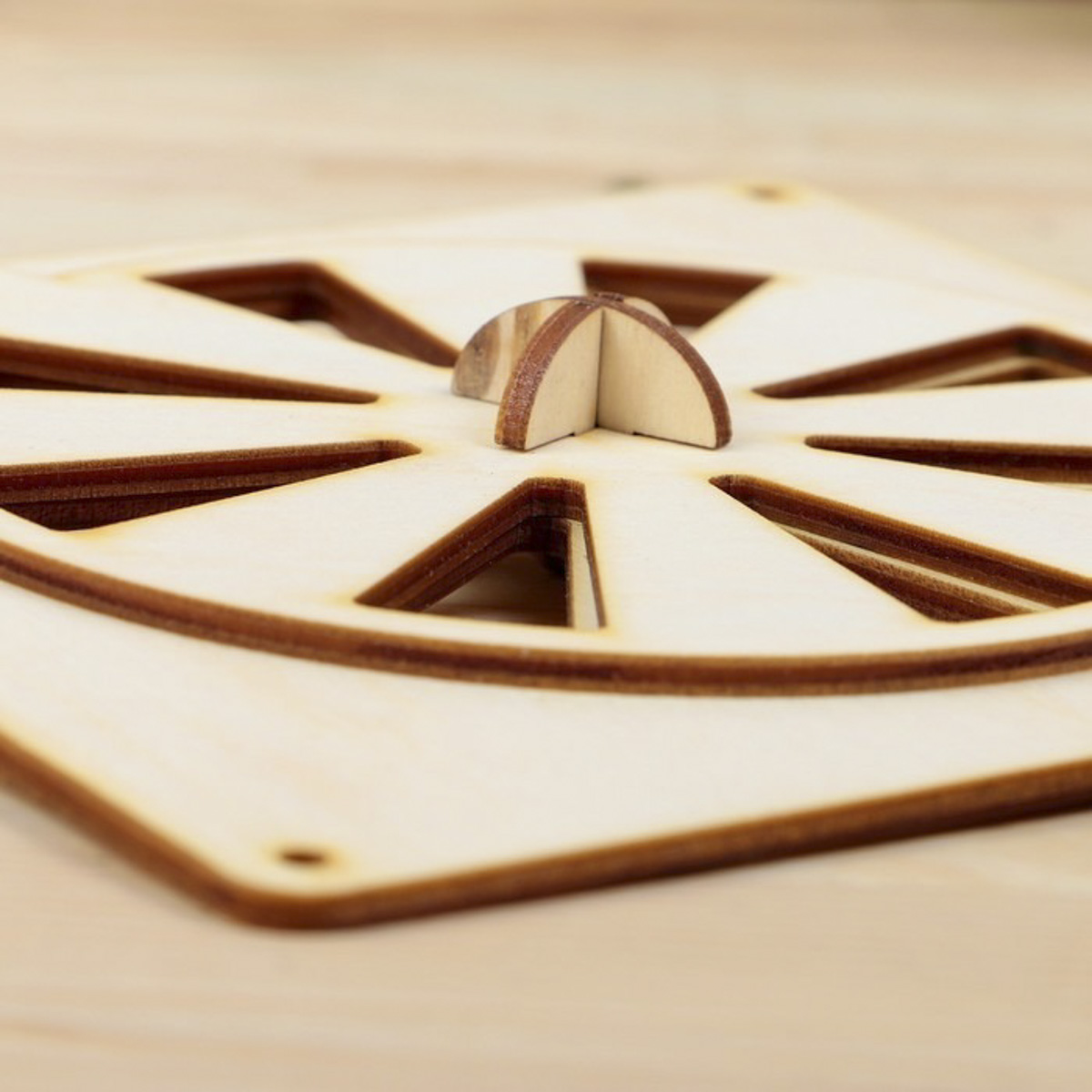 Крышка вентиляционная 13*13 см, дерев. (1/154) "добропаровъ" 3330032