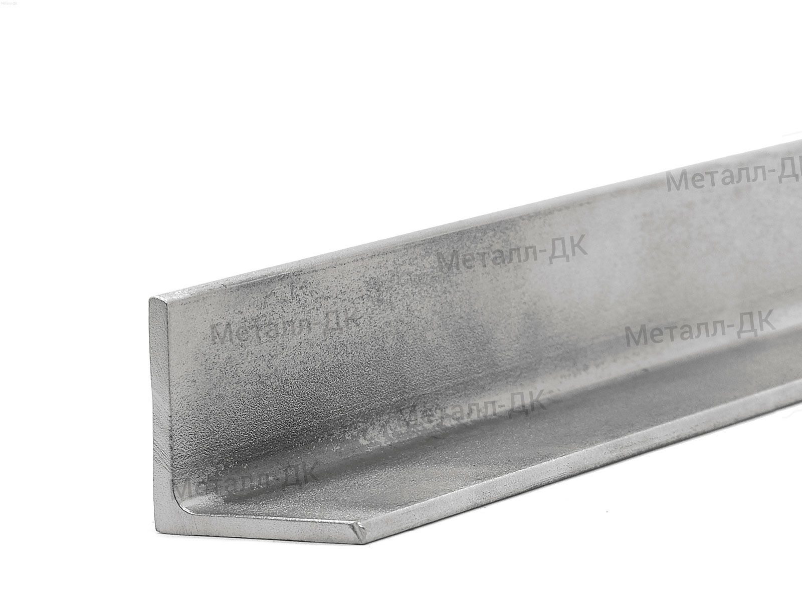 Уголок 32х32х4