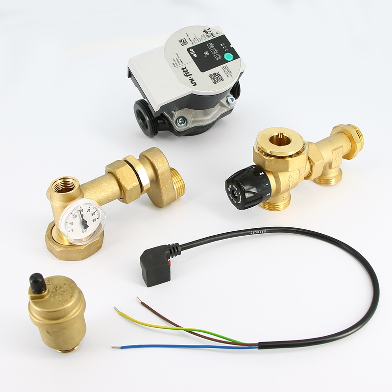 Смесительная группа UNI-FITT SOLOMIX X c эксцентриком НР и насосом WILO PARA латунь