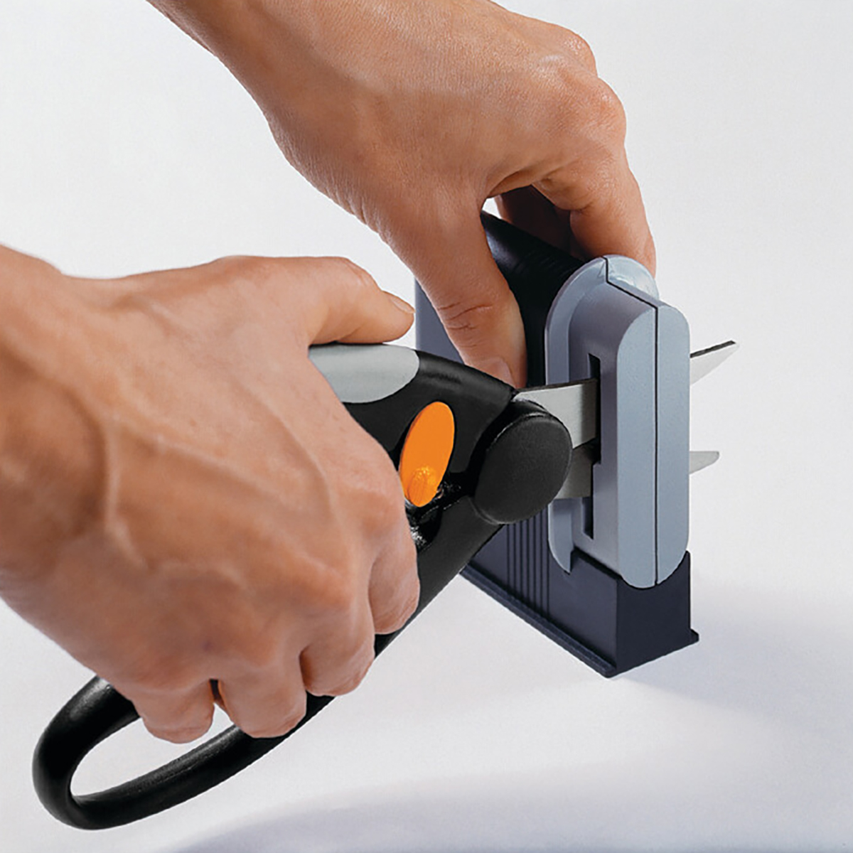 Ножницы универс. с петлей для пальцев p45  (1/4) "fiskars" 1001533