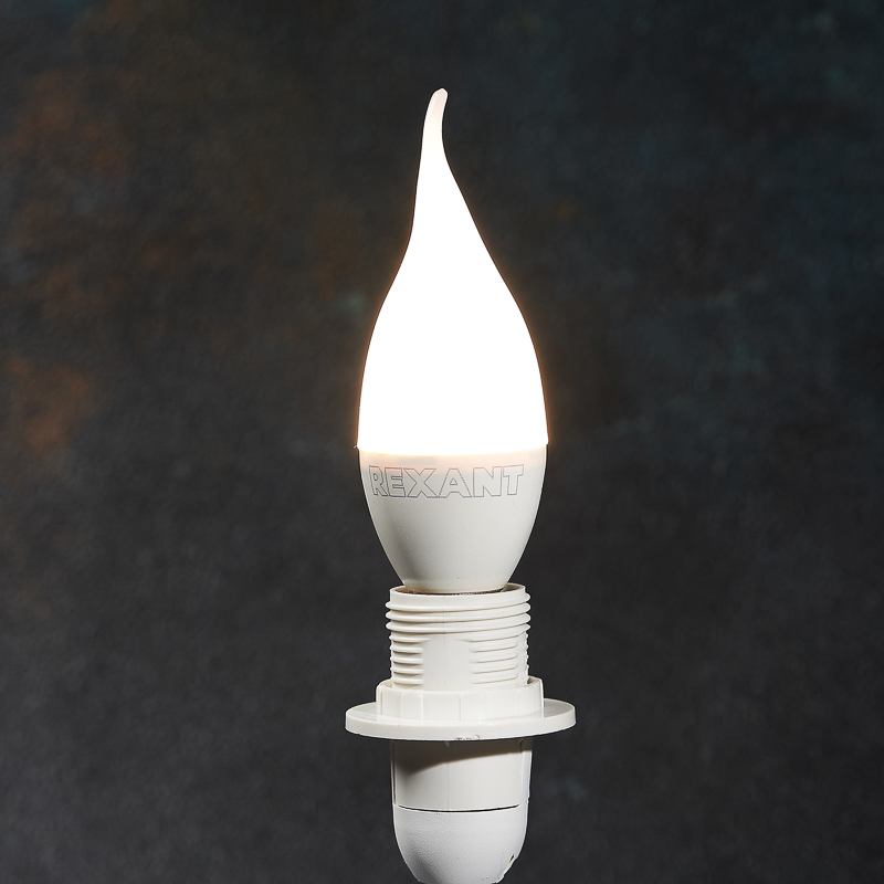 Лампа светодиодная "rexant" свеча на ветру (cw) 7,5w 2700 k 713 лм e14, тепл. свет (10/100) 604-045